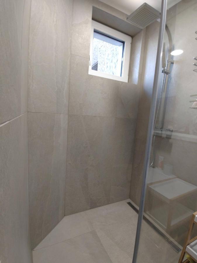 Big Stay - 4 Bedroom, 2 Bathroom Central Apartment With Ac Bratislava Exterior foto