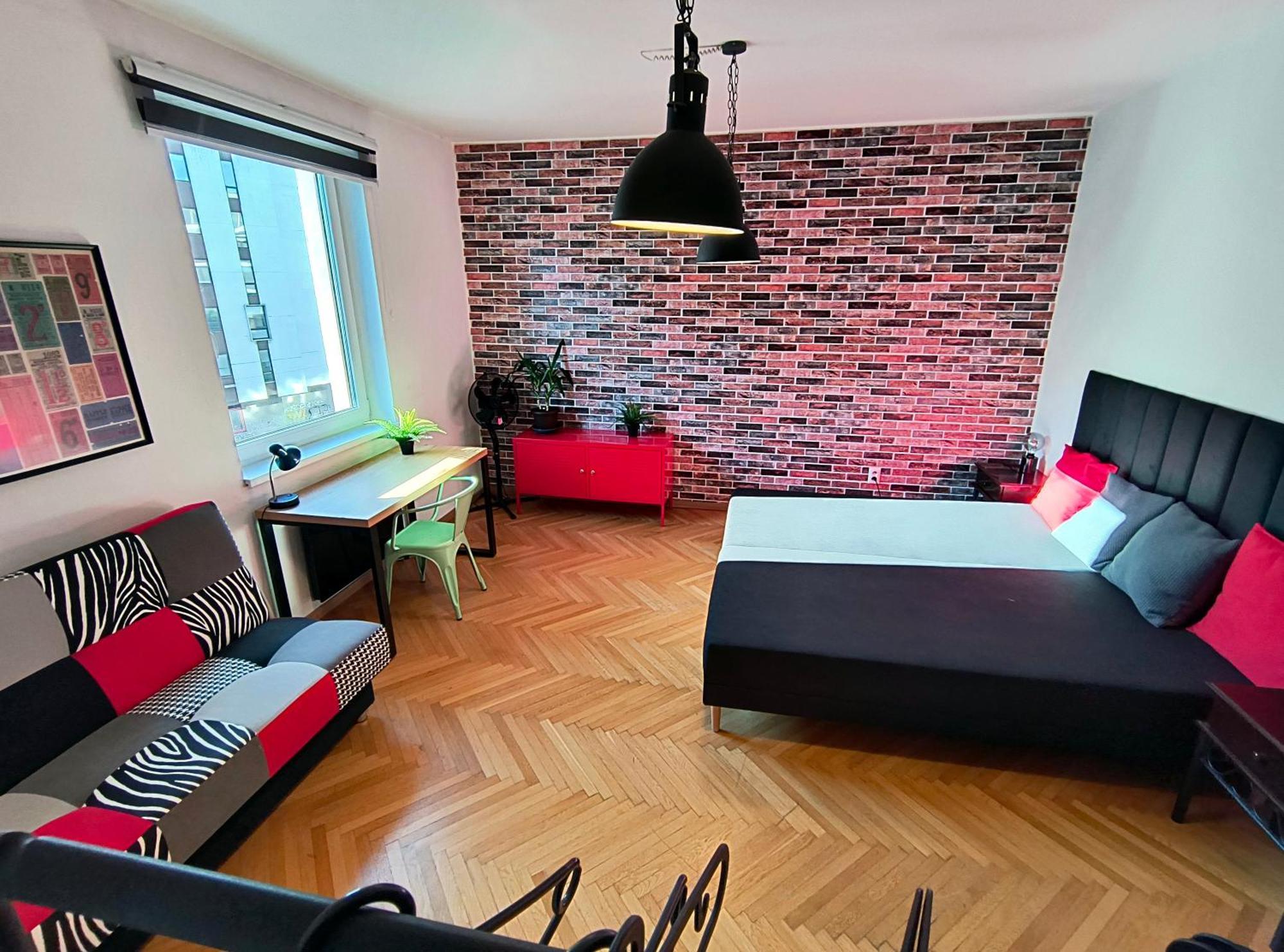 Big Stay - 4 Bedroom, 2 Bathroom Central Apartment With Ac Bratislava Exterior foto